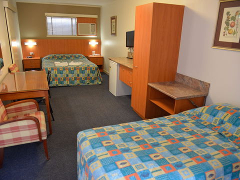 Motel Monaco - Accommodation Gold Coast 0