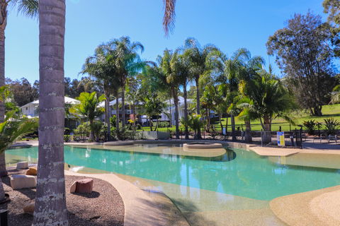 Pelican Escape 11 - Gold Coast 4U 1