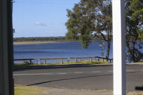Riverbank Cottage - Accommodation Gold Coast 0