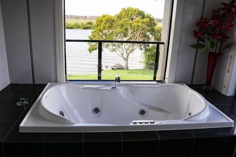 River Devine  White Sands Murray Bridge - Accommodation Gold Coast 1