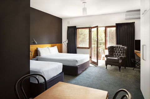 Riverview Hotel - Accommodation Gold Coast 0