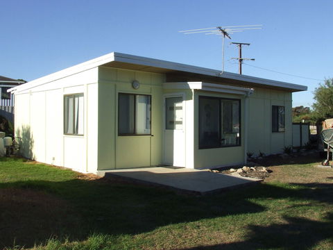 Seahorse Beach Shack - Accommodation Gold Coast 2