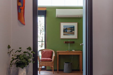 Strawhouse - Accommodation Gold Coast 2