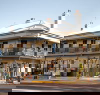 The Family Hotel Maitland - Accommodation Gold Coast