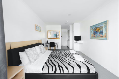 The Manly Hotel Est. 1964 - Accommodation Gold Coast 2
