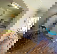 Wilkadene Cottage - Gold Coast 4U