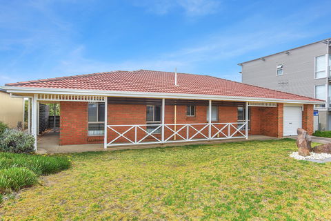 34 Newell Avenue, Middleton - Accommodation Gold Coast 2