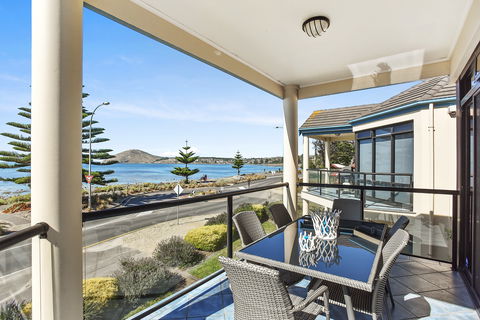 63 Franklin Parade - Accommodation Gold Coast 0