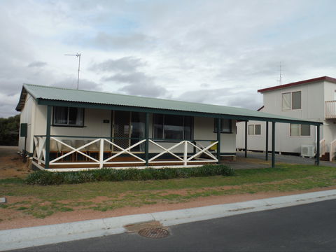 Beach Escape - Accommodation Gold Coast 0