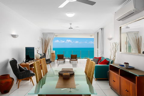 Bellevue At Trinity Beach - Accommodation Gold Coast 1