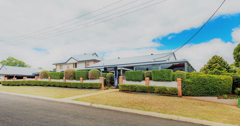 Best Western PLUS Ambassador On Ruthven - Accommodation Gold Coast 2