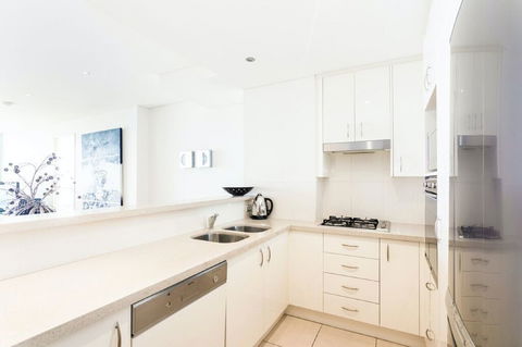 Brighton Shores - Accommodation Gold Coast 1