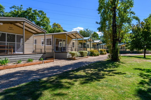 Bright Riverside Holiday Park - Accommodation Gold Coast 2