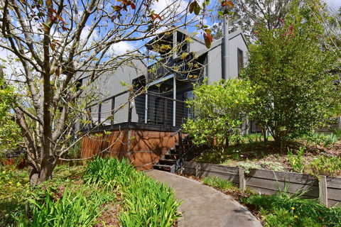 Cloudsong Chalets - Accommodation Gold Coast 0
