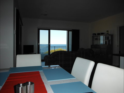 Coastal Getaway - Accommodation Gold Coast 1