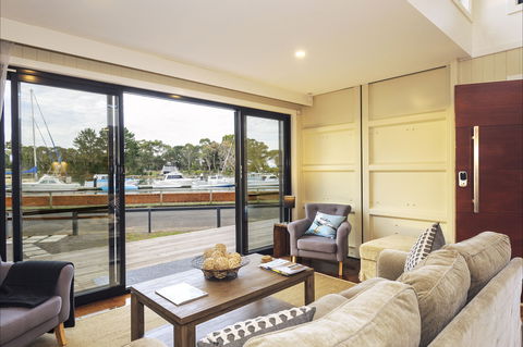 Coastal Pods Wynyard - 1 Gold Coast 2
