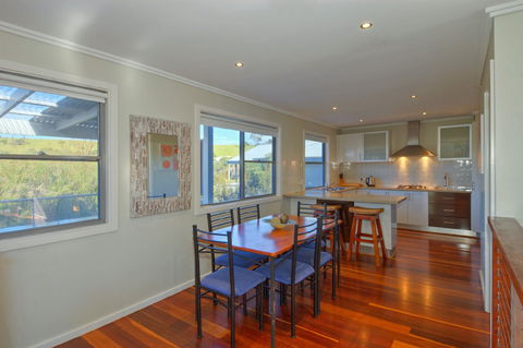 Cooke’s Haven - Gold Coast 4U 2