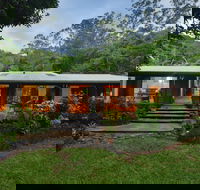 Cow Bay Homestay Bed and Breakfast