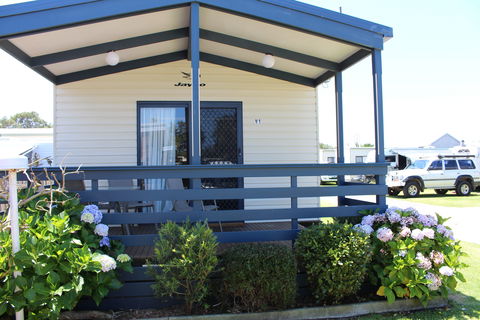 Golden Terrace Holiday Park - Gold Coast 4U 0