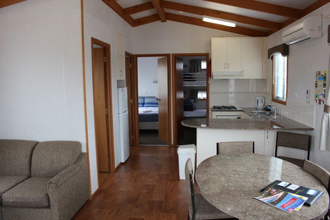 Golden Terrace Holiday Park - Gold Coast 4U 2