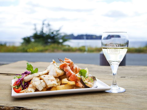 Hotel Bruny - Accommodation Gold Coast 0