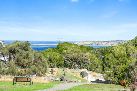 Islandview - Hayborough - Accommodation Gold Coast 0