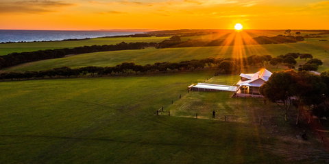 Mistere On Kangaroo Island - 1 Gold Coast 1