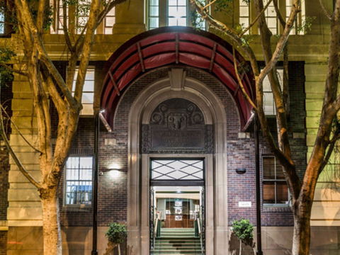 Oaks Sydney Goldsbrough Suites - Accommodation Gold Coast 0