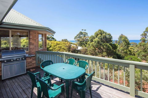 Ocean House - Accommodation Gold Coast 1