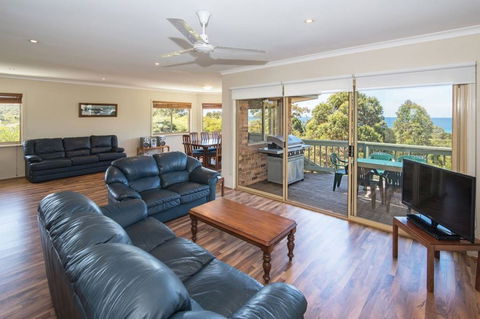 Ocean House - Accommodation Gold Coast 2