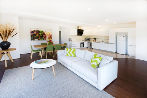 Phillip Island Towers - Accommodation Gold Coast 0