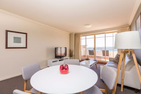 Ramada Resort By Wyndham Shoal Bay - Accommodation Gold Coast 2