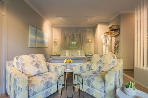 Sailaway Beach House - Accommodation Gold Coast 0