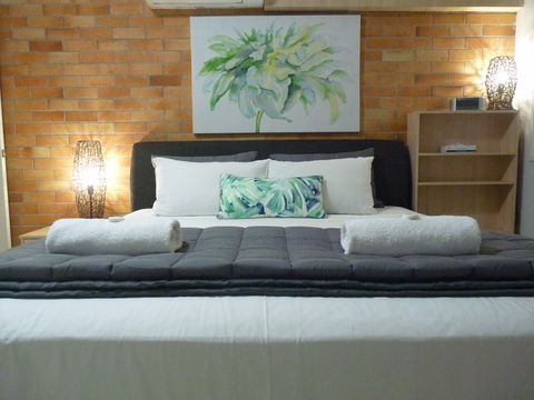 Sunseeker Motel - Accommodation Gold Coast 0