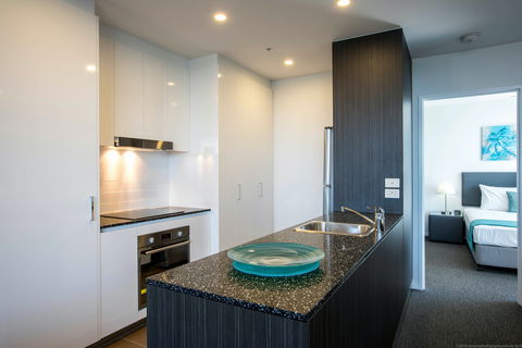 Synergy  Broadbeach - Accommodation Gold Coast 2
