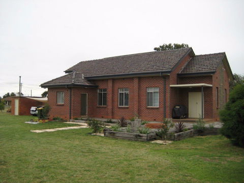 The Church Retreat In Yerong Creek - Gold Coast 4U 0