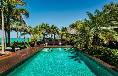 Trinity Beach Palace - Accommodation Gold Coast 2