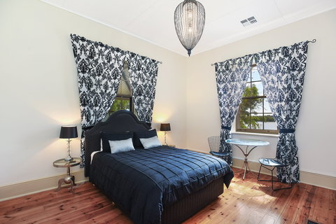 Wellington Courthouse. - Accommodation Gold Coast 1