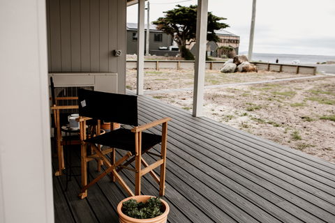 Whitemark Foreshore Apartments - Accommodation Gold Coast 2