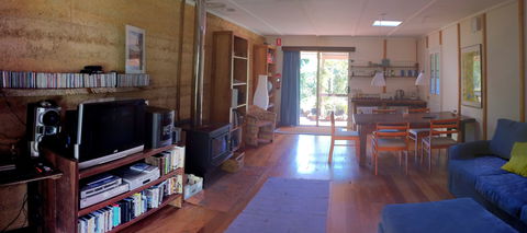 Windrose Bed And Breakfast - Accommodation Gold Coast 1