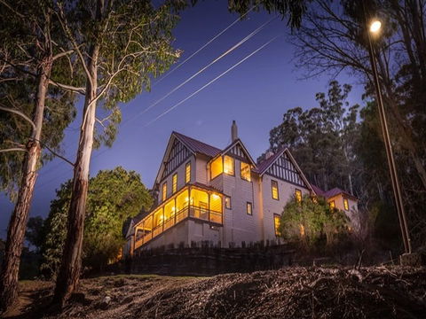 Yarrangobilly Caves House: Guest Rooms - Accommodation Gold Coast 0