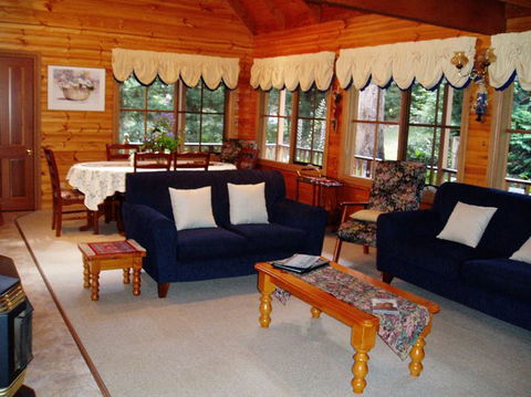 Whistle Stopover - Accommodation Gold Coast 4