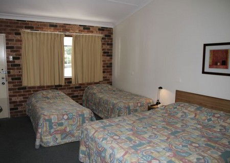 Bay Hotel Motel - Accommodation Gold Coast 1