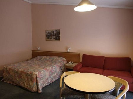 Bay Hotel Motel - Accommodation Gold Coast 4