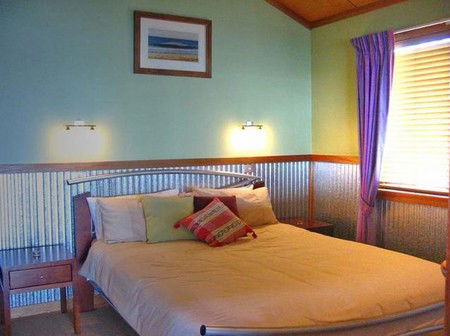 Dolphins Point Tourist Park - Accommodation Gold Coast 2