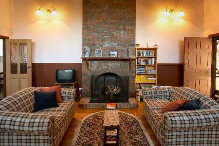 Old School Bed And Breakfast - Accommodation Gold Coast 1