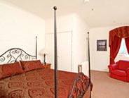 Crest Castle Bed And Breakfast - Accommodation Gold Coast 1