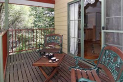 Eagle Hammer Cottages - Accommodation Gold Coast 3
