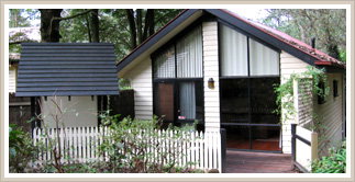 Cambridge Cottages - Accommodation Gold Coast 5