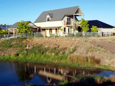 Tessenna Villa - Accommodation Gold Coast 0